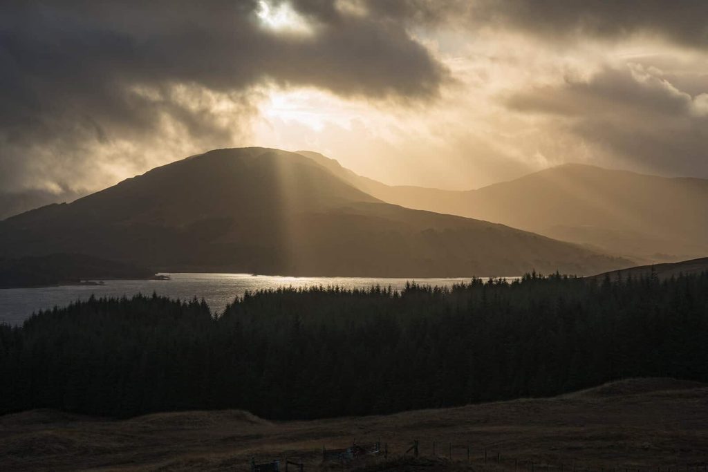 Die Goldene Stunde in den Schottischen Highlands
