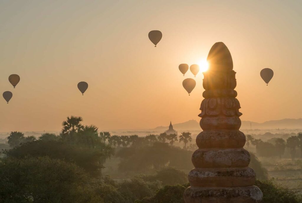 Balloons over Bagan|Sonnenaufgang mit Ballon in Bagan|Sonnenuntergang in Bagan